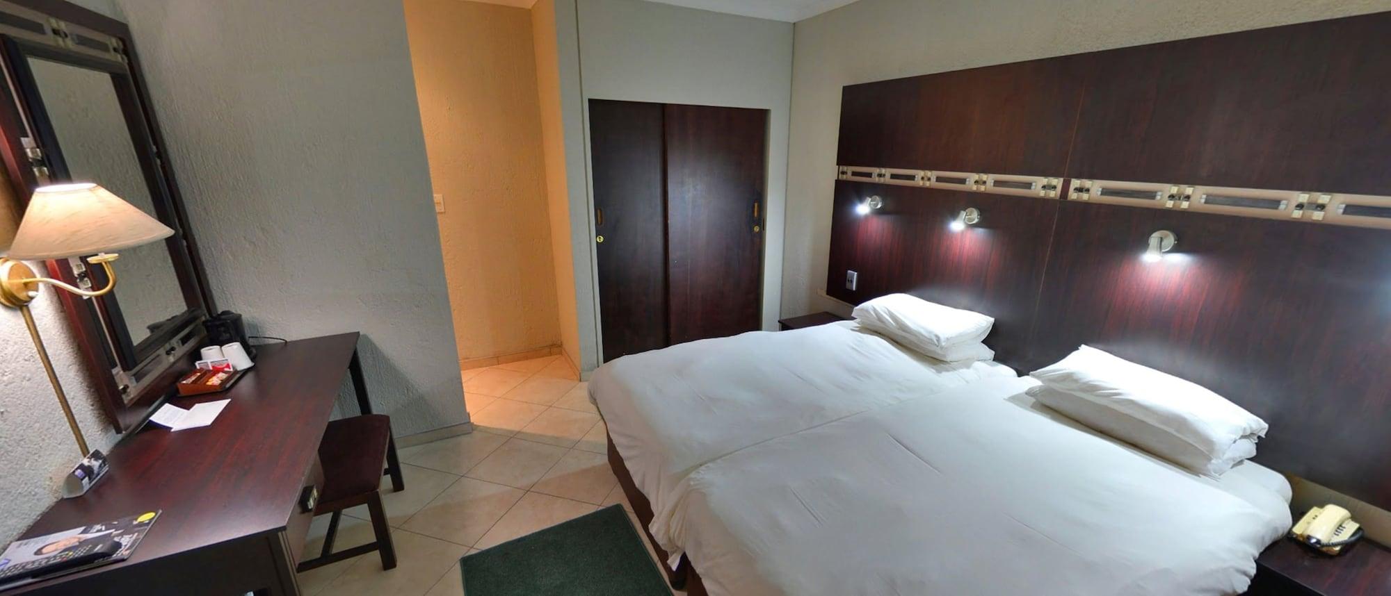 Hotel Promenade Nelspruit Mbombela Exterior photo