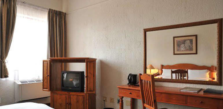 Hotel Promenade Nelspruit Mbombela Exterior photo
